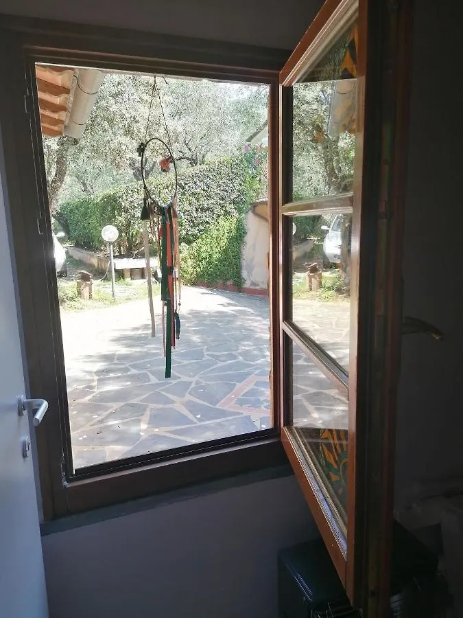 Casina Versilia Pietrasanta 0*,